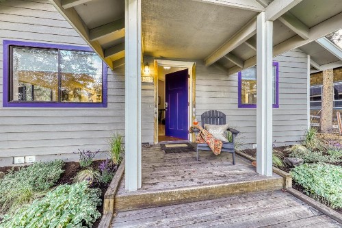 Perfectly Placed Plum Cottage - image 7