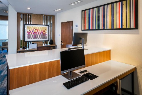 Holiday Inn Express & Suites - Bend South an IHG Hotel - image 39