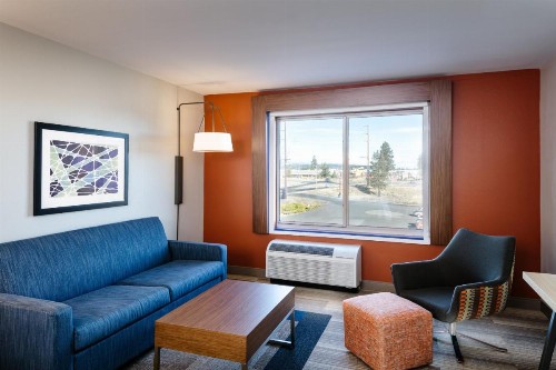 Holiday Inn Express & Suites - Bend South an IHG Hotel - image 48