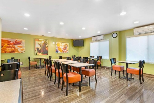 Best Western Plus Heritage Inn - image 10