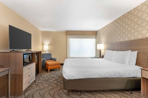 Best Western Plus Heritage Inn - image 34