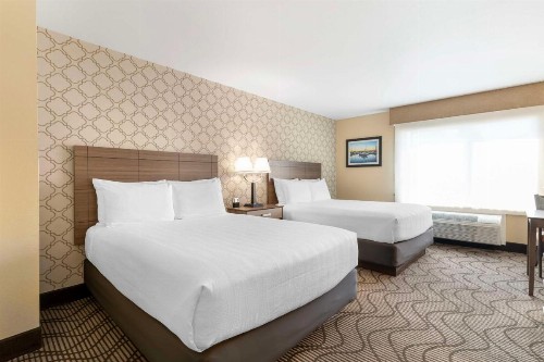 Best Western Plus Heritage Inn - image 36