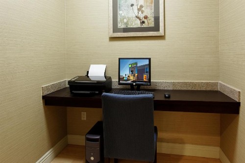 Holiday Inn Express Benicia an IHG Hotel - image 3