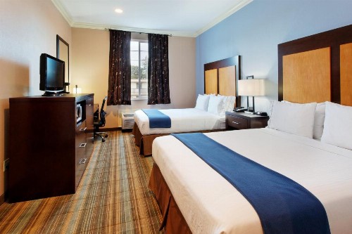 Holiday Inn Express Benicia an IHG Hotel - image 43