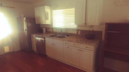 Guest House - image 4
