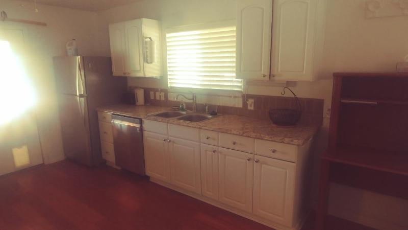 Guest House - image 4