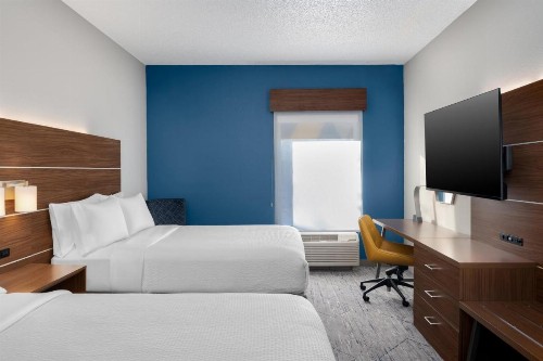 Holiday Inn Express Hotel & Suites Bentonville - image 43
