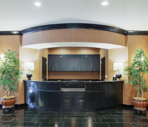 DoubleTree Suites by Hilton Bentonville - image 10