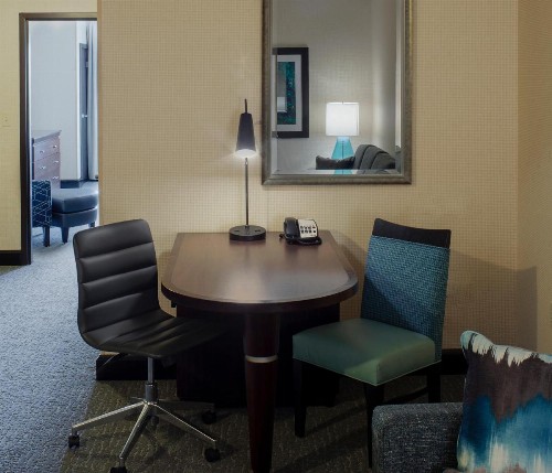 DoubleTree Suites by Hilton Bentonville - image 11