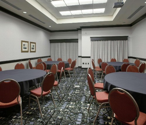 DoubleTree Suites by Hilton Bentonville - image 19