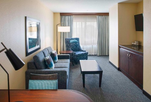 DoubleTree Suites by Hilton Bentonville - image 2