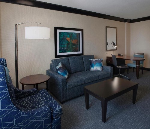 DoubleTree Suites by Hilton Bentonville - image 21
