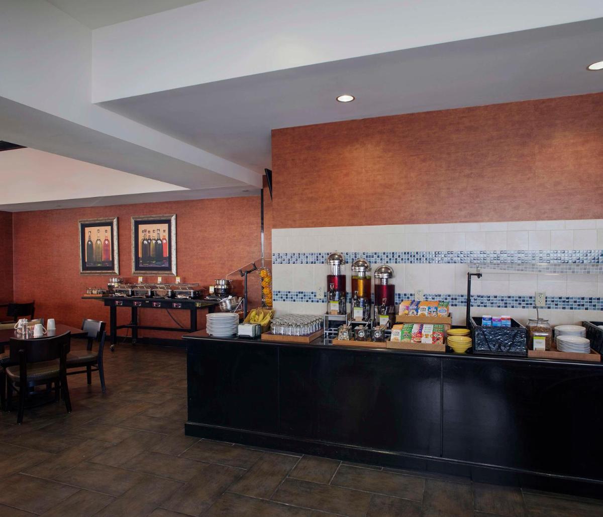 DoubleTree Suites by Hilton Bentonville - image 3