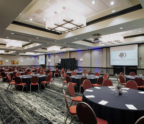 DoubleTree Suites by Hilton Bentonville - image 31