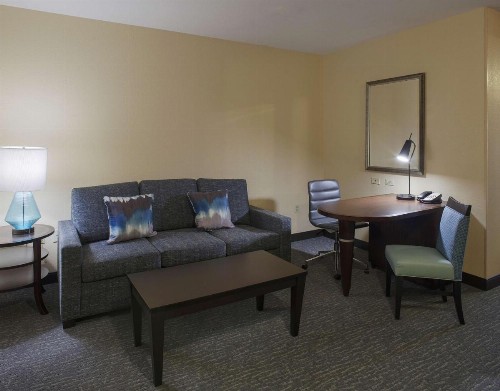 DoubleTree Suites by Hilton Bentonville - image 34
