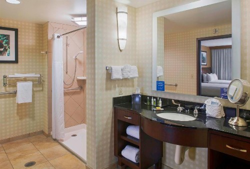 DoubleTree Suites by Hilton Bentonville - image 39
