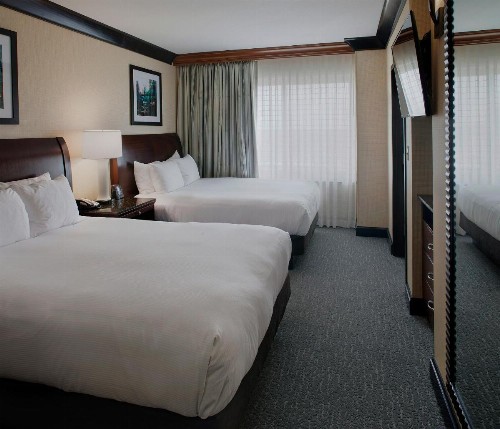DoubleTree Suites by Hilton Bentonville - image 40
