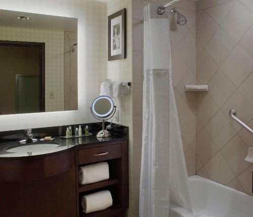 DoubleTree Suites by Hilton Bentonville - image 42