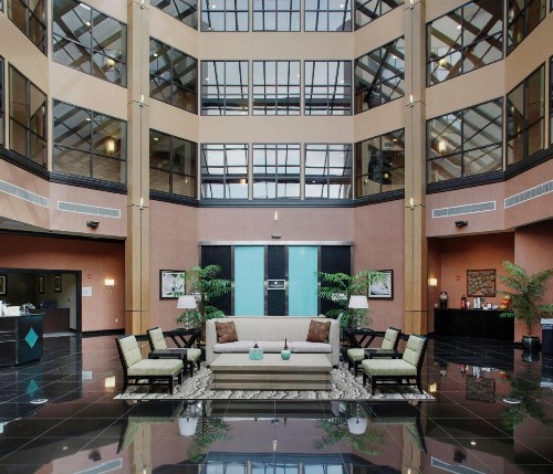 DoubleTree Suites by Hilton Bentonville - image 43