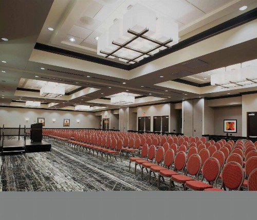 DoubleTree Suites by Hilton Bentonville - image 44