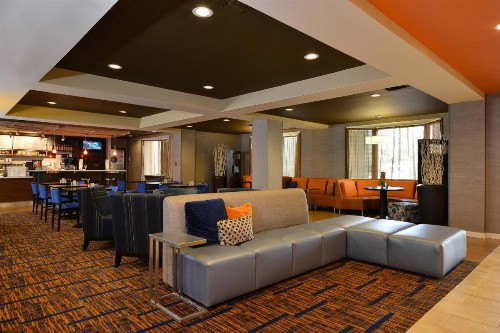 Courtyard By Marriott Bentonville