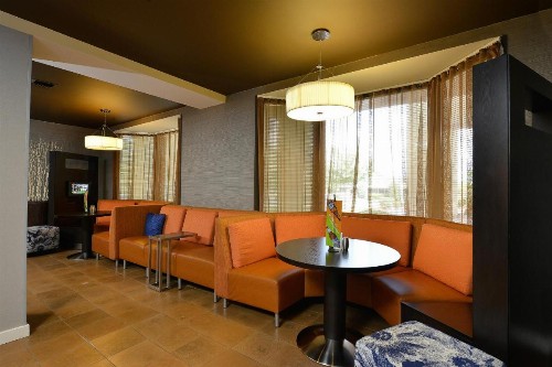 Courtyard by Marriott Bentonville - image 18