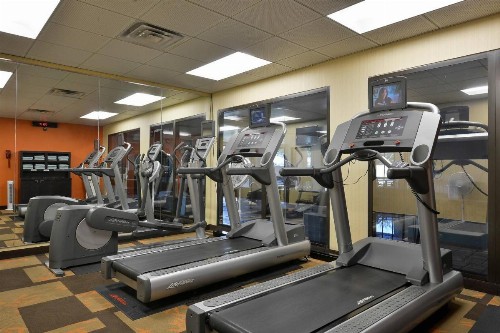 Courtyard by Marriott Bentonville - image 22
