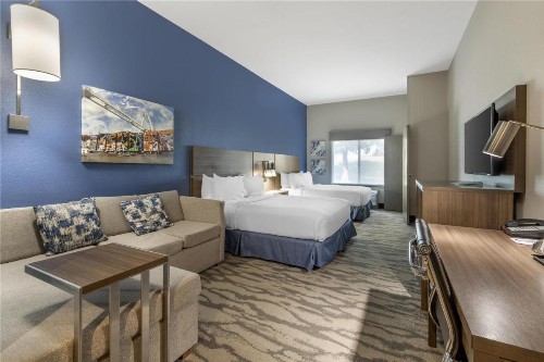 Best Western Plus Castlerock Inn & Suites - image 25