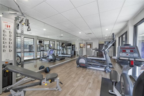 Best Western Plus Castlerock Inn & Suites - image 37