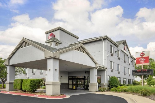 Best Western Plus Castlerock Inn & Suites - image 42