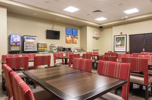 Comfort Inn Bentonville - image 11