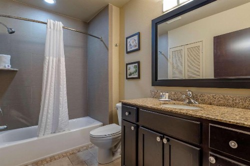 Comfort Inn Bentonville - image 8