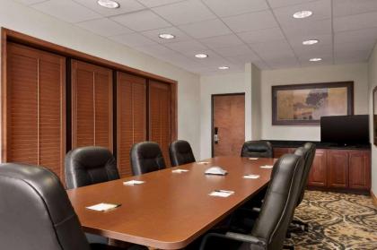 Wingate by Wyndham Bentonville - image 9