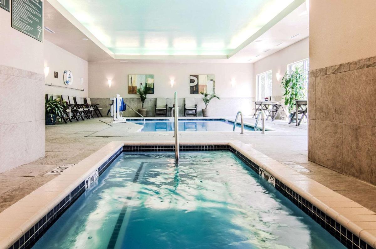 Comfort Suites Bentonville - Rogers - main image