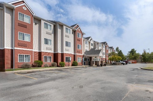 Microtel by Wyndham Bentonville - image 13