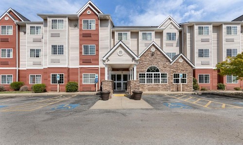Microtel by Wyndham Bentonville - image 20