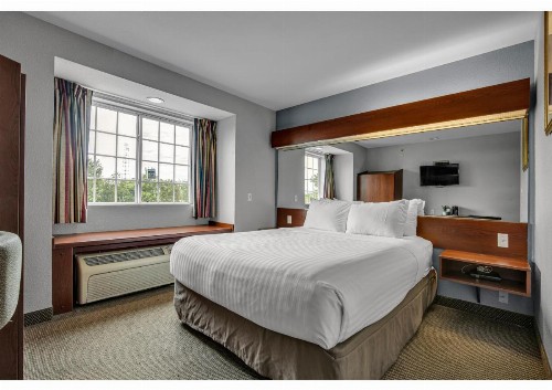 Microtel by Wyndham Bentonville - image 26