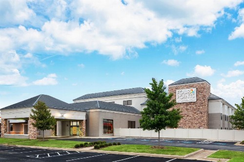 Four Points Bentonville - image 2