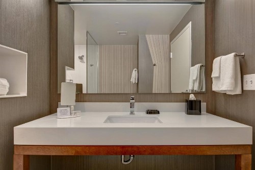 Courtyard by Marriott Bentonville Rogers - image 24