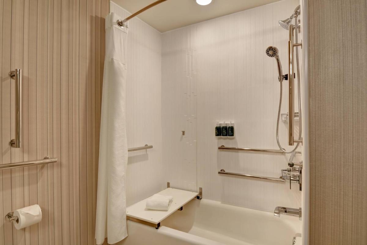 Courtyard by Marriott Bentonville Rogers - image 3