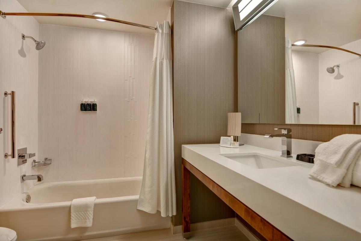 Courtyard by Marriott Bentonville Rogers - image 4