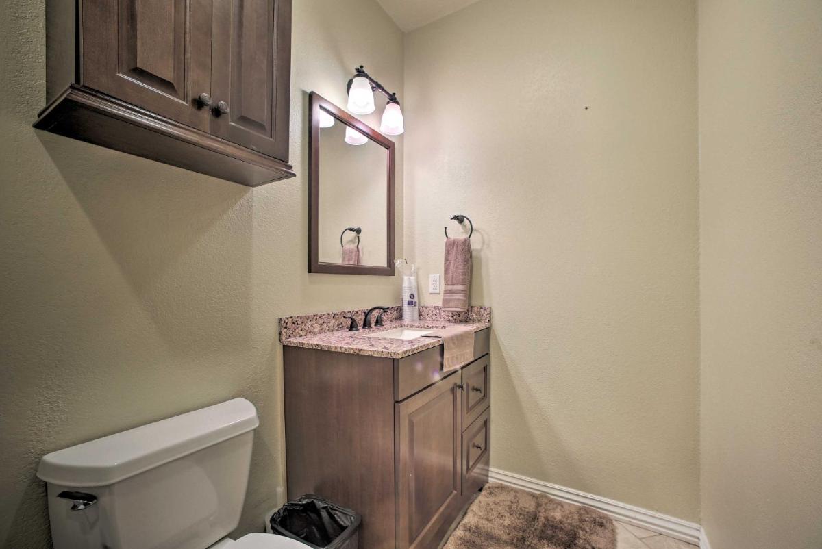 Bentonville Home with Pool Table 2 Mi to Downtown! - image 3