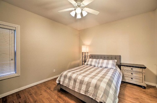 Bentonville Home with Pool Table 2 Mi to Downtown! - image 6