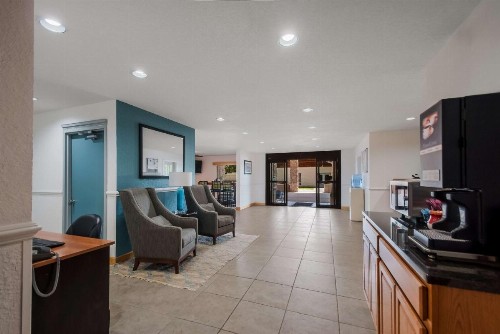 SureStay Plus Hotel by Best Western Berkeley Springs - image 21