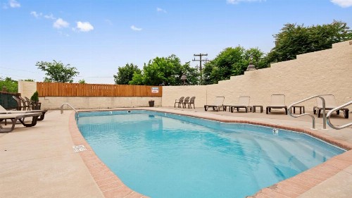 SureStay Plus Hotel by Best Western Berkeley Springs - image 26