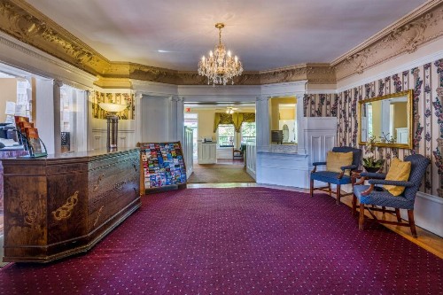 Rose Garden Inn - image 11