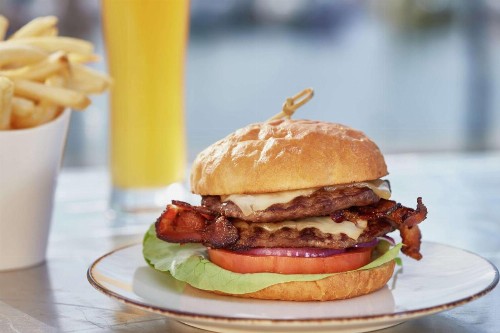 DoubleTree by Hilton Hotel Berkeley Marina - image 22