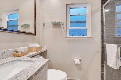 Travelodge by Wyndham Berkeley - image 13