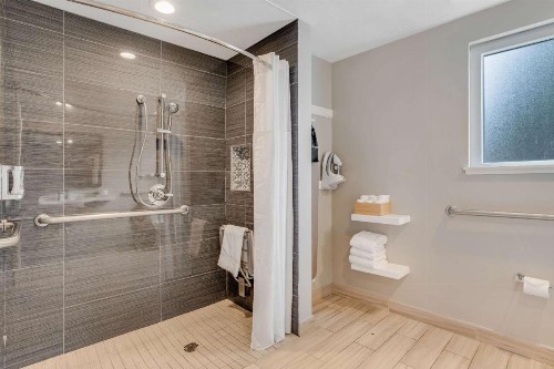 Travelodge by Wyndham Berkeley - image 26