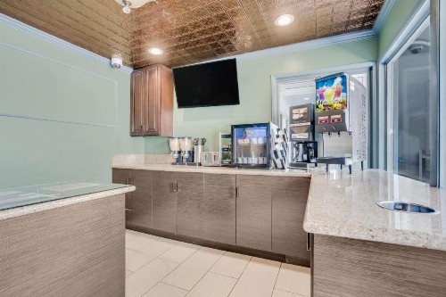 Travelodge by Wyndham Berkeley - image 5